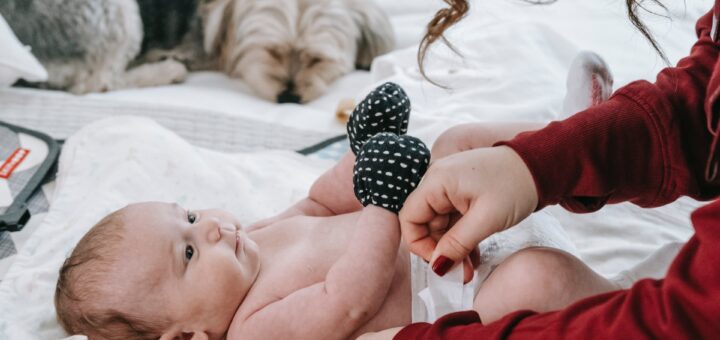 Les bons gestes pour changer bébé