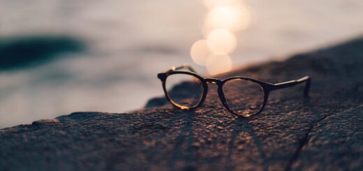 Choisir vos lunettes : couleur, verres, type de montage