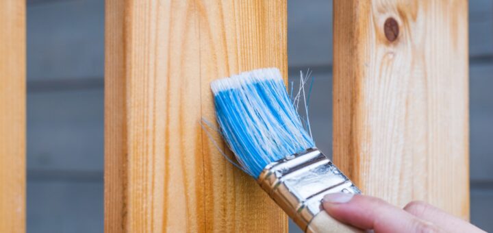 L'importance du vernis Ferber Painting dans les constructions en bois
