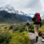 Comment bien choisir vos bottes de montagne : Guide pour une aventure en toute sécurité