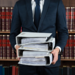 Pourquoi devriez-vous contacter un avocat en droit des étrangers ?